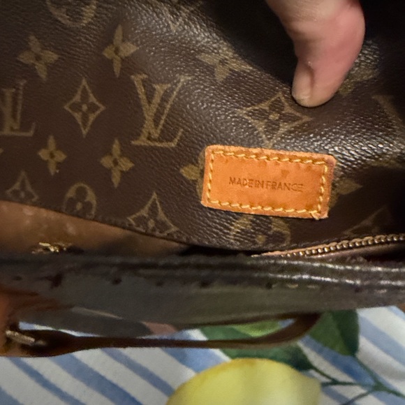 Louis Vuitton Monogram Sac Shopper Tote - Picture 5 of 9